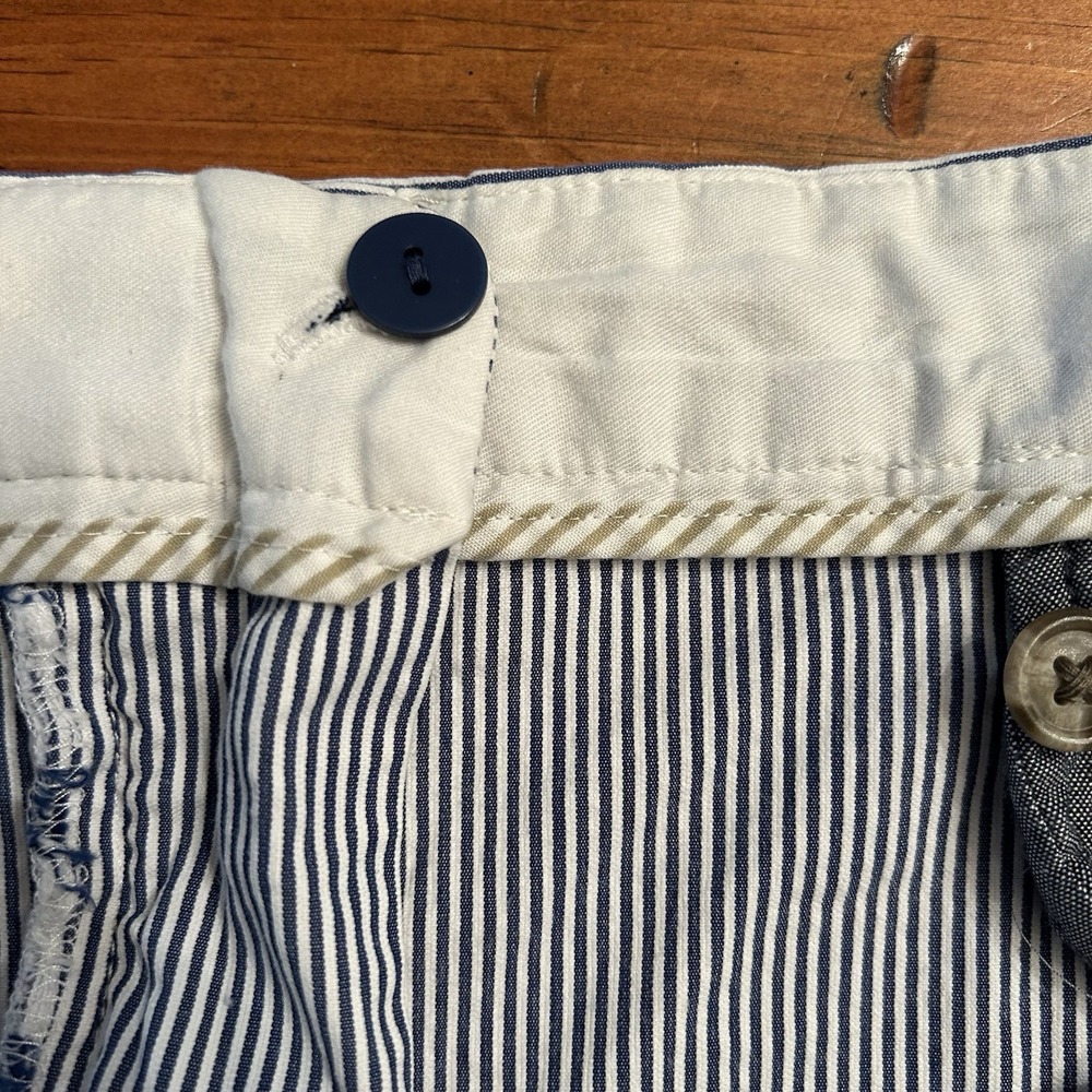 Lands End Shorts Long Bermuda Stripe Blue White Light Seersucker Sz 18 - Picture 10 of 11